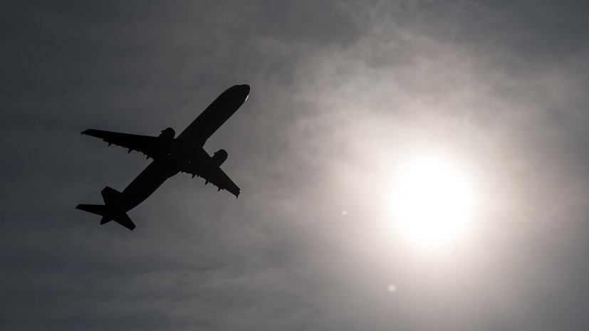 В Аргентине самолёт экстренно сел из-за повреждений градом
