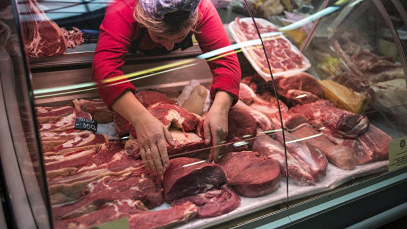 Россия частично снимает запрет на импорт говядины и свинины из Бразилии