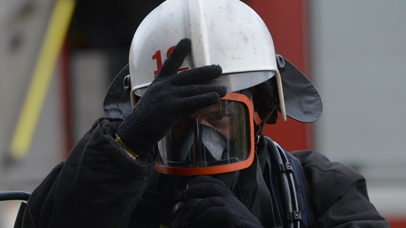 В Подмосковье произошёл пожар в ангаре кирпичного завода
