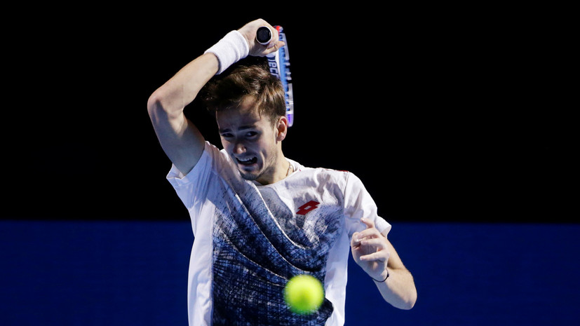 Медведев уступил Чоричу во втором круге турнира ATP в Париже