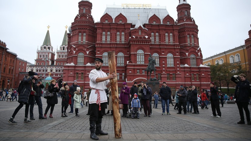 На праздничных площадках в Москве 3 ноября побывали более 500 тысяч человек