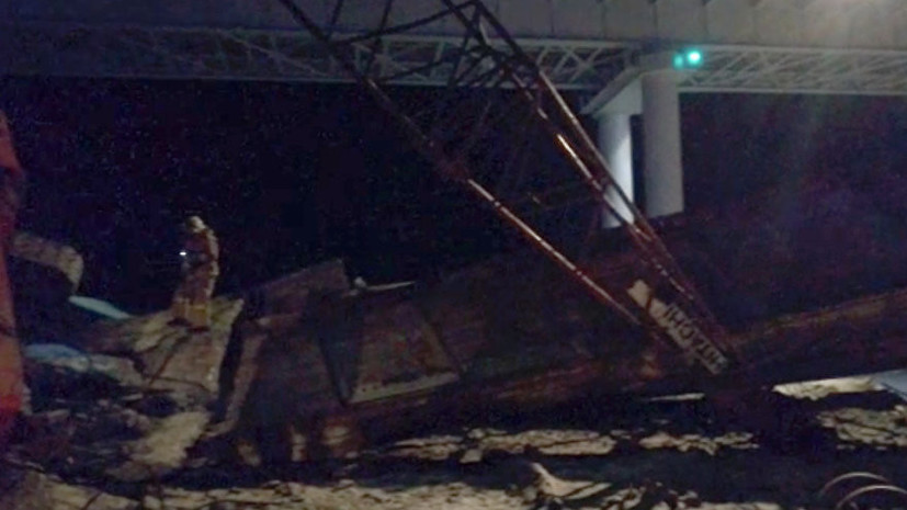 Источник: при обрушении моста в ХМАО погибли два человека и семь пострадали