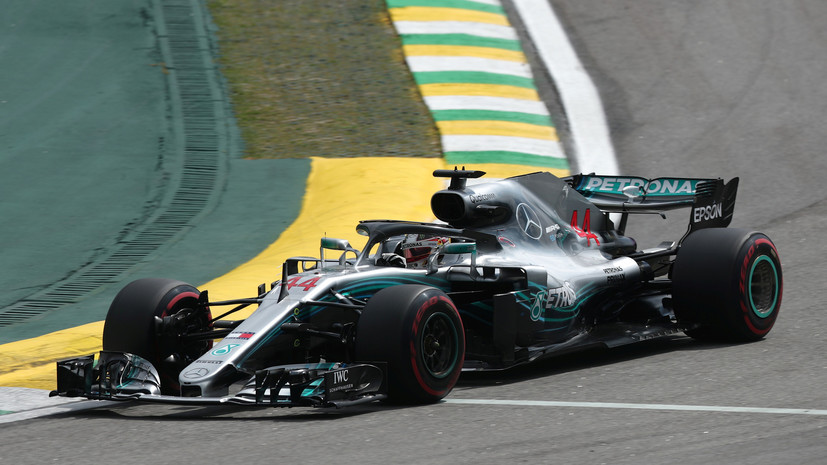Хэмилтон победил в квалификации Гран-при Бразилии, Сироткин — 15-й