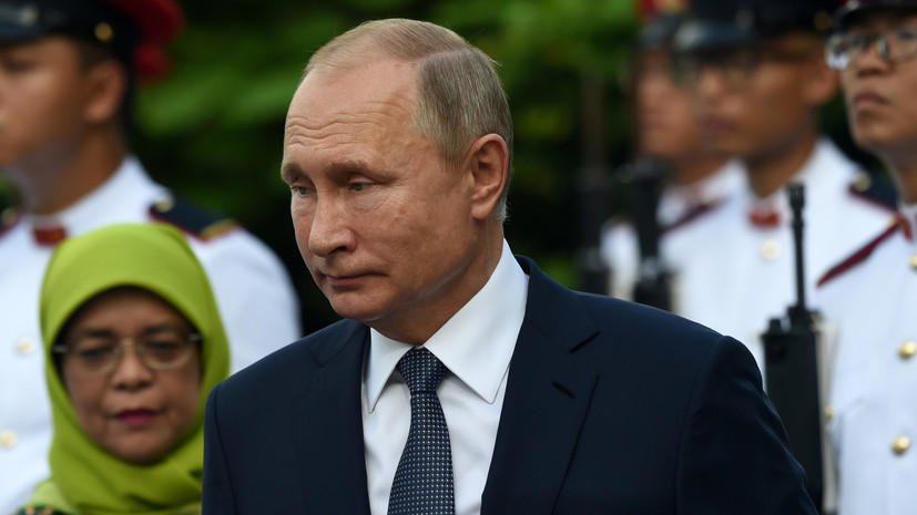 В Кремле объяснили, почему Путин прибыл в Сингапур с задержкой