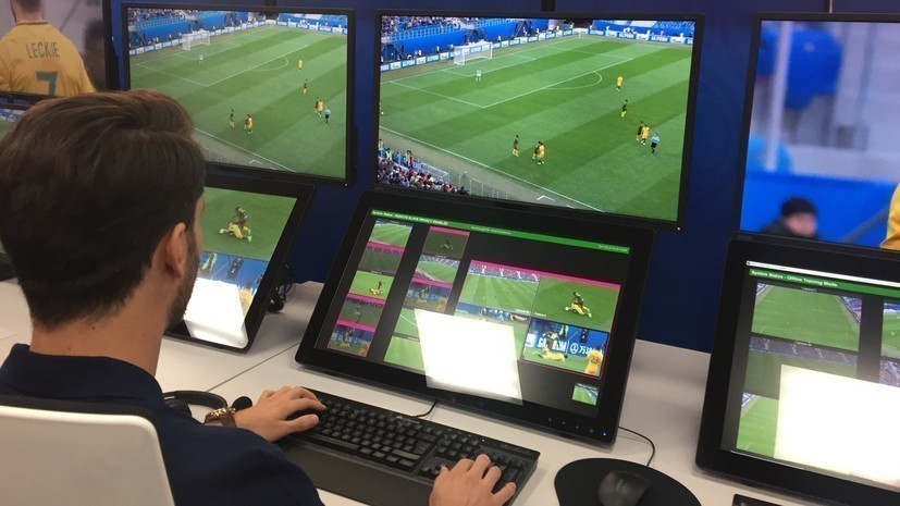 УЕФА протестирует VAR на матче сборных Италии и США