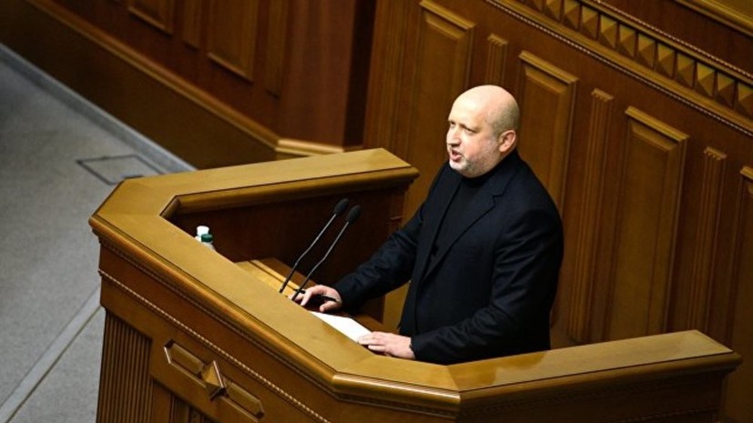 Турчинов сообщил о подготовке СНБО новых санкций из-за выборов в Донбассе