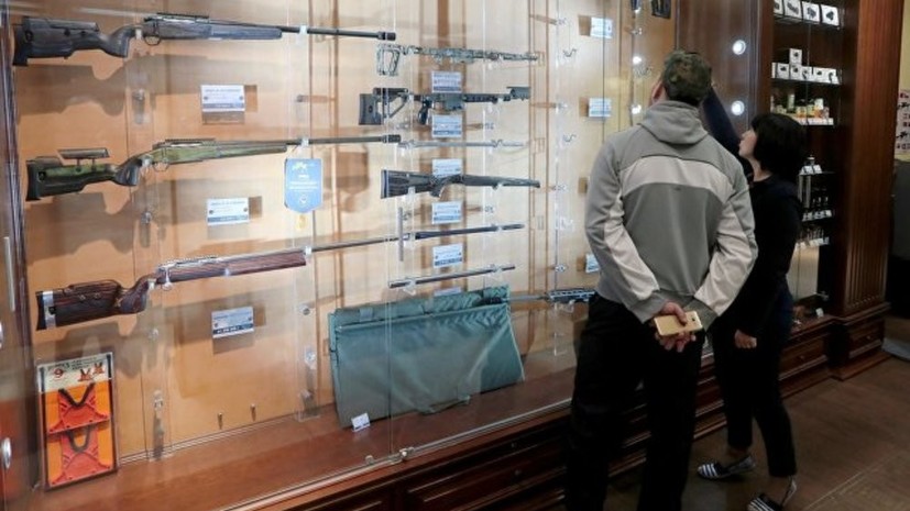 В Госдуме прокомментировали предложение повысить возраст для покупки оружия