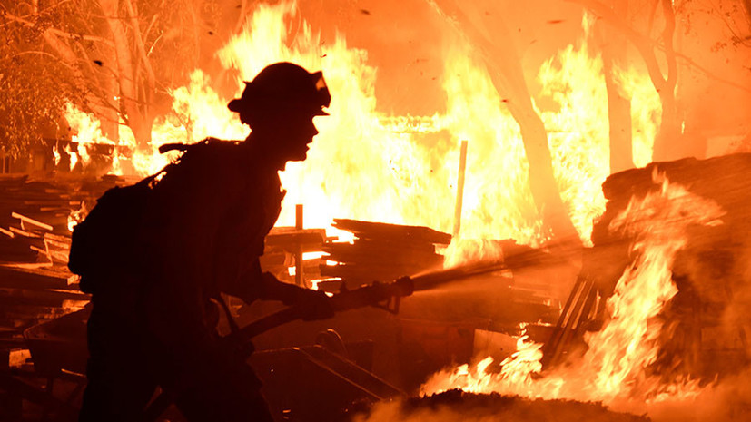 Удары молнии, действия охотников или самовозгорание: тест RT о причинах и истории природных пожаров