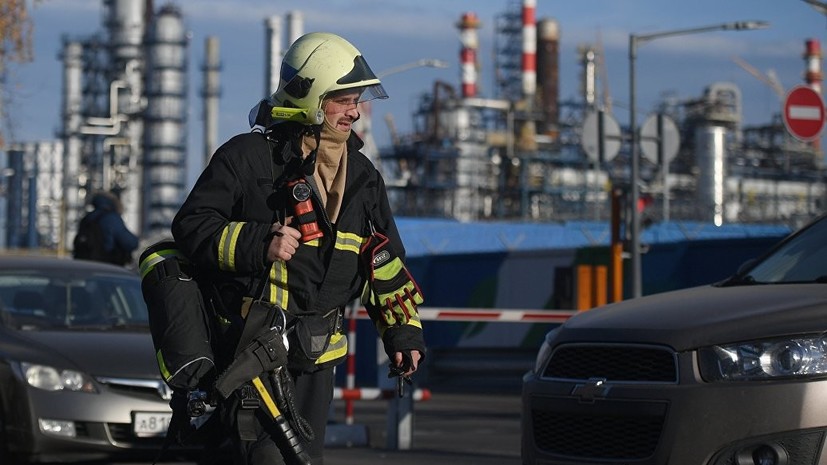 В Минэнерго назвали причину пожара на НПЗ в Москве