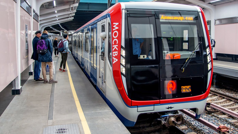 В столичном метро появилось ещё пять поездов «Москва»