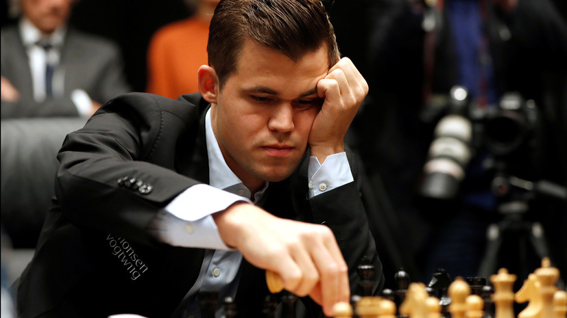 Карлсен и Каруана сыграли вничью в восьмой партии матча за шахматную корону