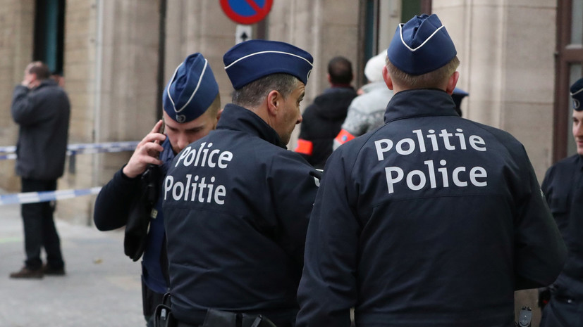 Нападение на полицейского в Брюсселе расследуется в террористическом контексте