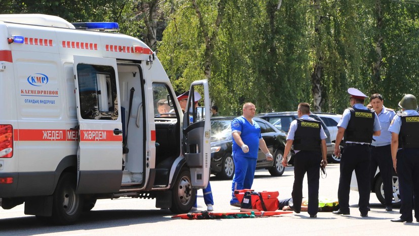 В Казахстане автобус столкнулся с грузовиком