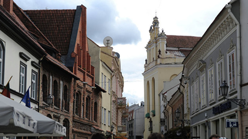 Посольство России передало ноту в МИД Литвы из-за ситуации с воинскими захоронениями