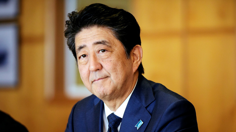 Абэ: мирный договор между Японией и Россией необходим для решения проблем в регионе