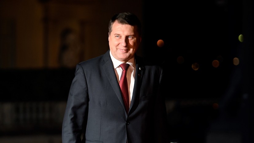 Президент Латвии посетил Донбасс