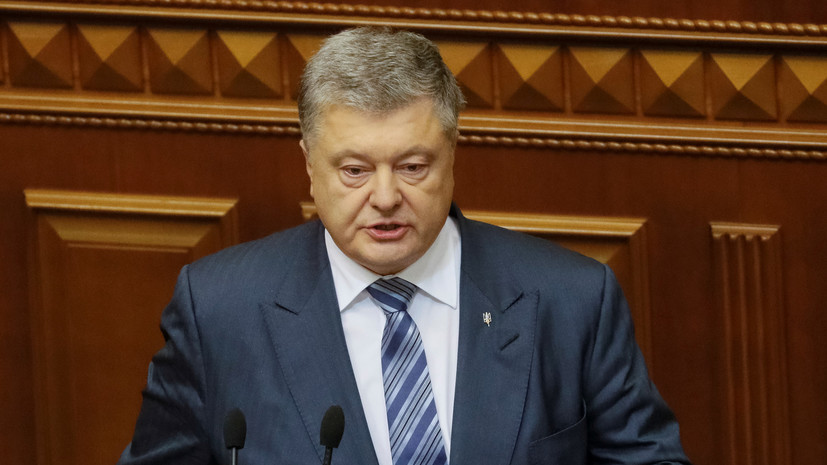 Порошенко поручил усилить охрану границы с Россией