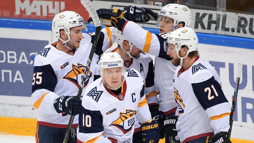 «Металлург» крупно обыграл «Cалавата Юлаева» в матче КХЛ