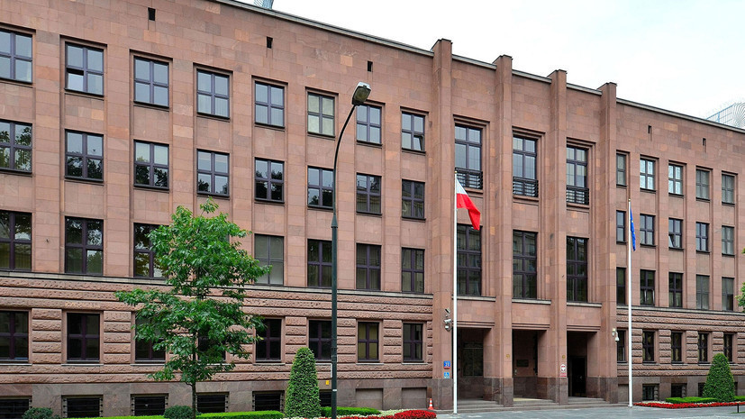 В МИД Польши направлена нота из-за символики СС в названии России в эфире телеканала