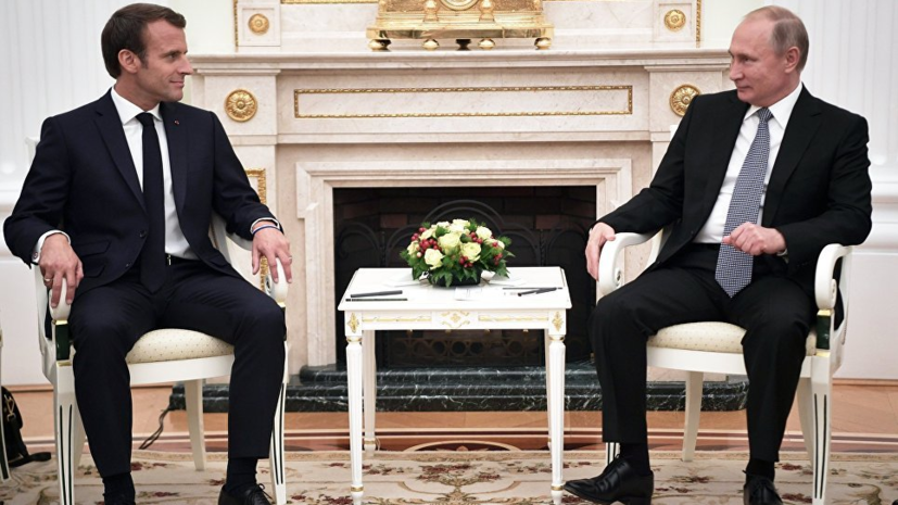 Путин провёл встречу с Макроном
