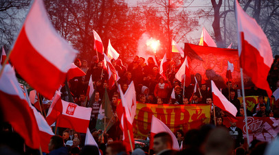 Шествие в Варшаве в День независимости Польши