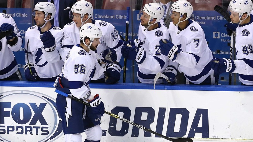 Хоккеист «Тампа-Бэй» Кучеров признан первой звездой дня в НХЛ