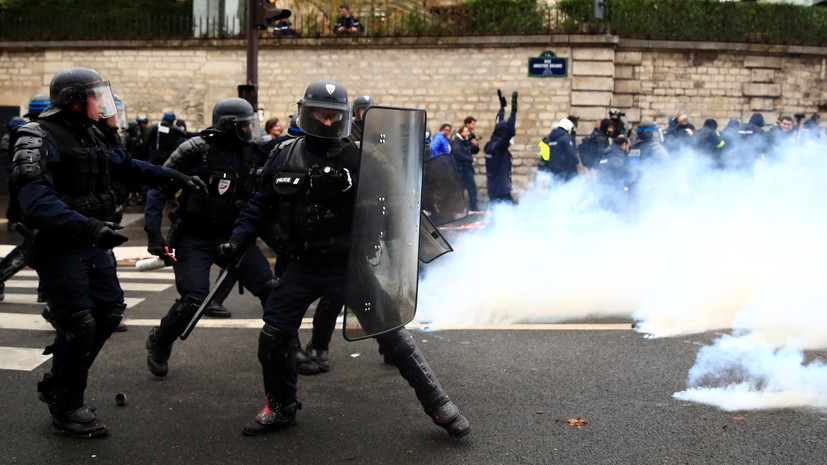 В МИД призвали Париж обеспечить безопасность журналистов во время протестов