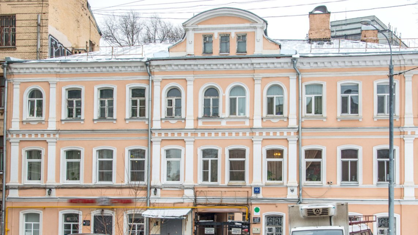 Доходный дом купца на Старой Басманной улице в Москве признали памятником архитектуры