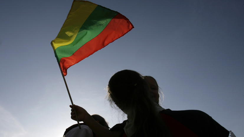 Эксперт объяснил решение Литвы ввести санкции против России