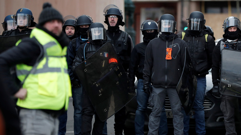 Число задержанных на протестах во Франции превысило 480