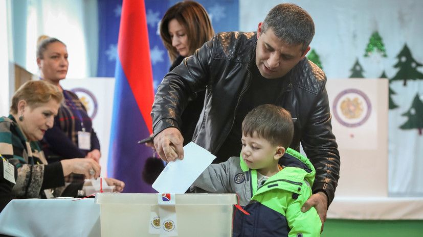 Явка на выборы в Армении к 13:00 составила 25,53%