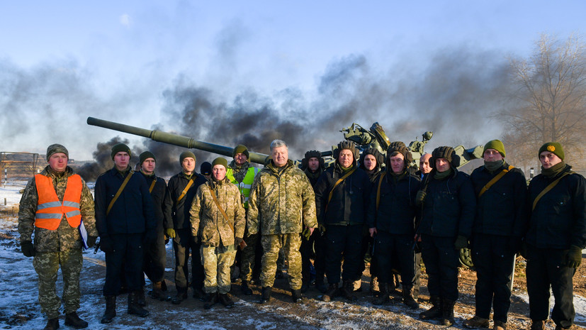 Полторак назвал причины введения военного положения на Украине