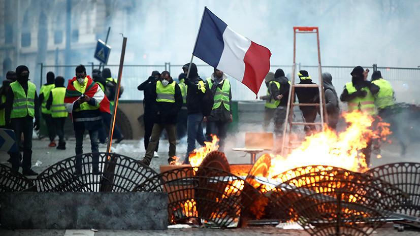 «Готовы к наихудшим сценариям»: во Франции ждут новой массовой акции протеста «жёлтых жилетов»