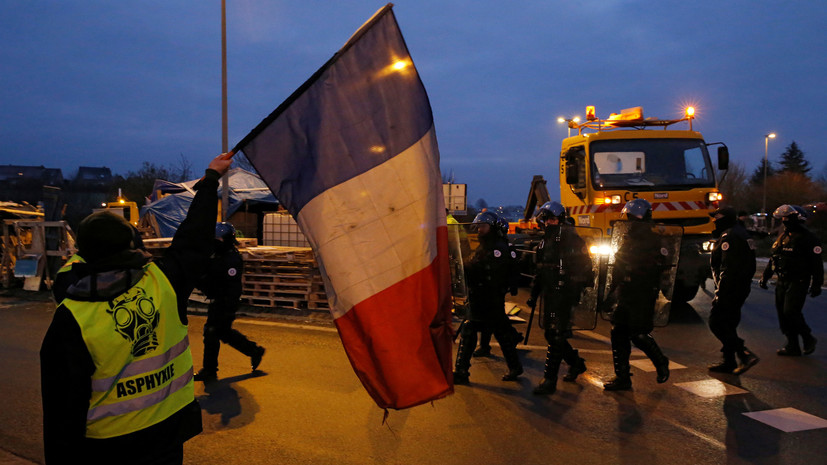 Почти 70 тысяч полицейских мобилизованы во Франции из-за протестов
