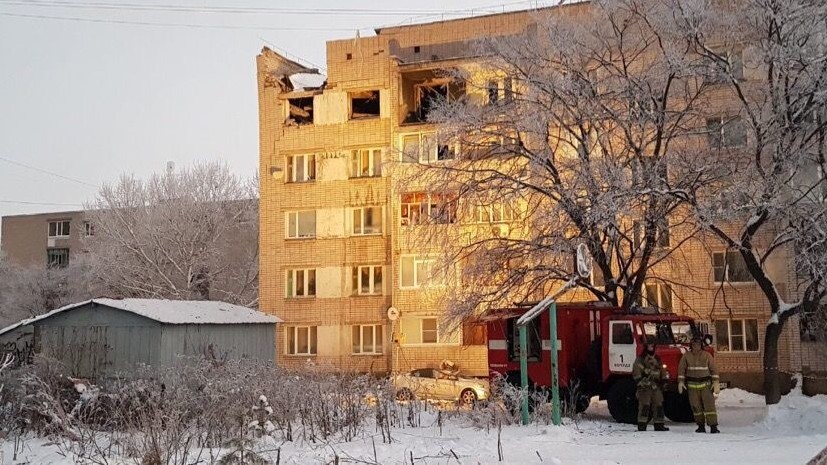 Угроза обрушения конструкций дома в Вологде после взрыва газа сохраняется