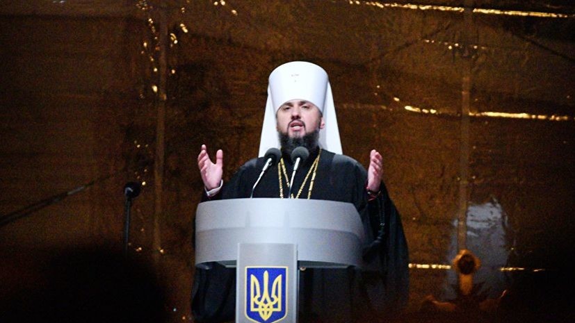 Глава «новой церкви» Украины не намерен принимать весомых решений без томоса