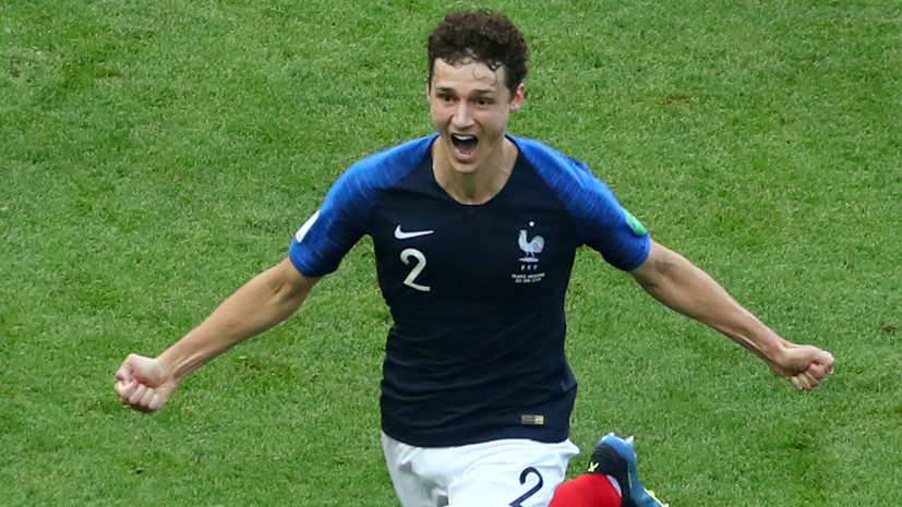 СМИ: Защитник сборной Франции Павар согласился перейти в «Баварию»