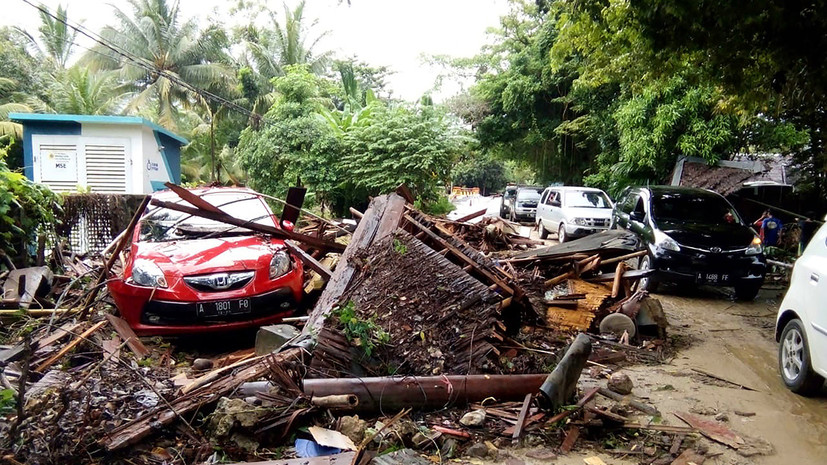 Число жертв цунами в Индонезии достигло 168