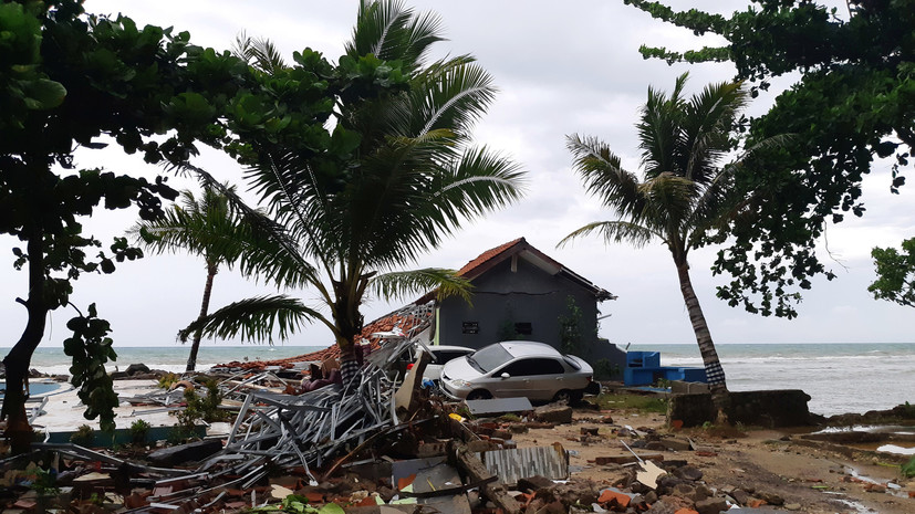 Путин выразил соболезнования президенту Индонезии в связи с цунами