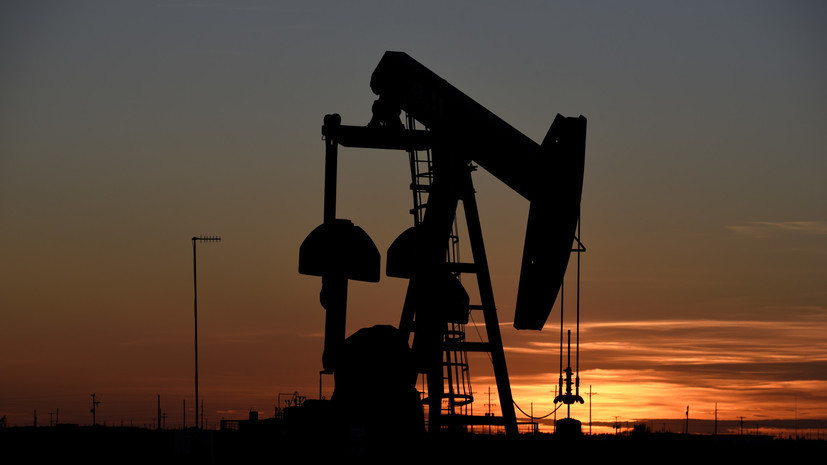 Цена на нефть WTI упала ниже $45 за баррель