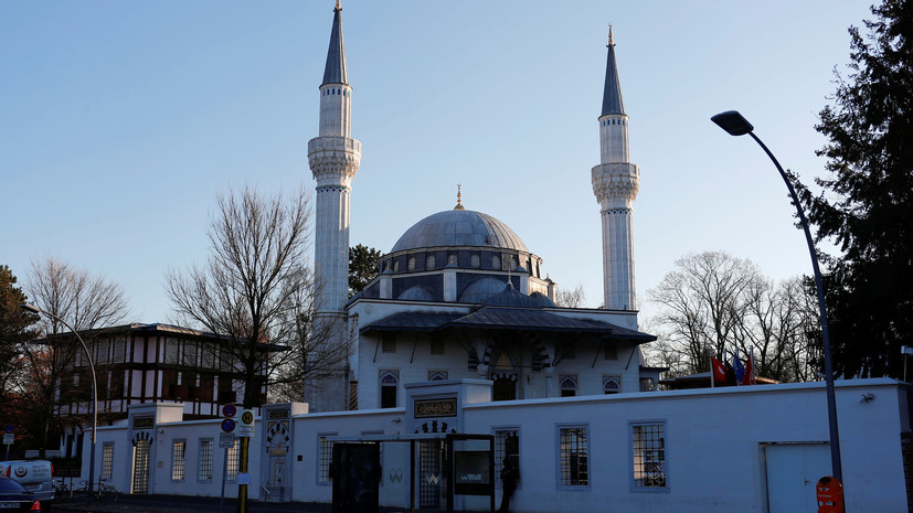 СМИ: В ФРГ могут начать контролировать иностранное финансирование мечетей
