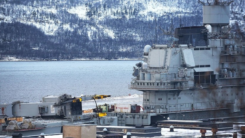 Упавший на палубу «Адмирала Кузнецова» кран полностью убран