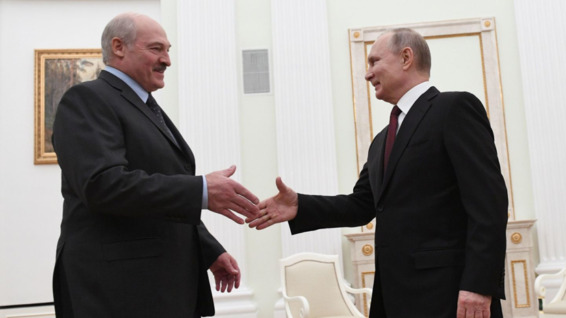 Путин договорился с Лукашенко поиграть в хоккей и покататься на лыжах