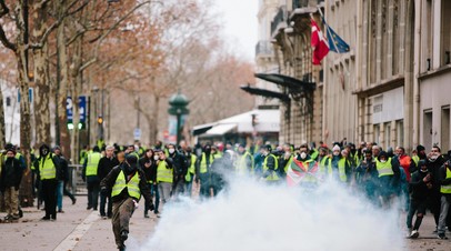 Акции протеста «жёлтых жилетов» в Париже