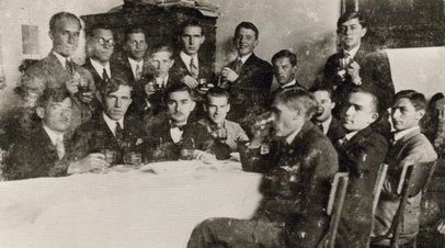 Степан Бандера и его окружение, 1928 год