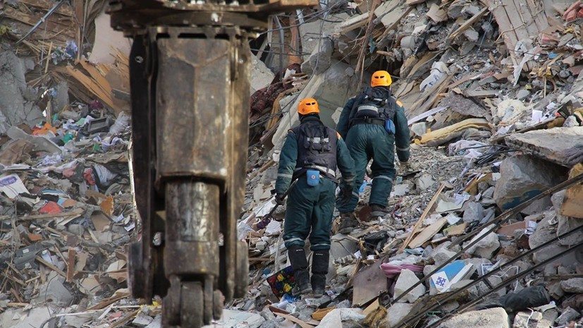 Из-под завалов в Магнитогорске извлекли тело 23-го погибшего
