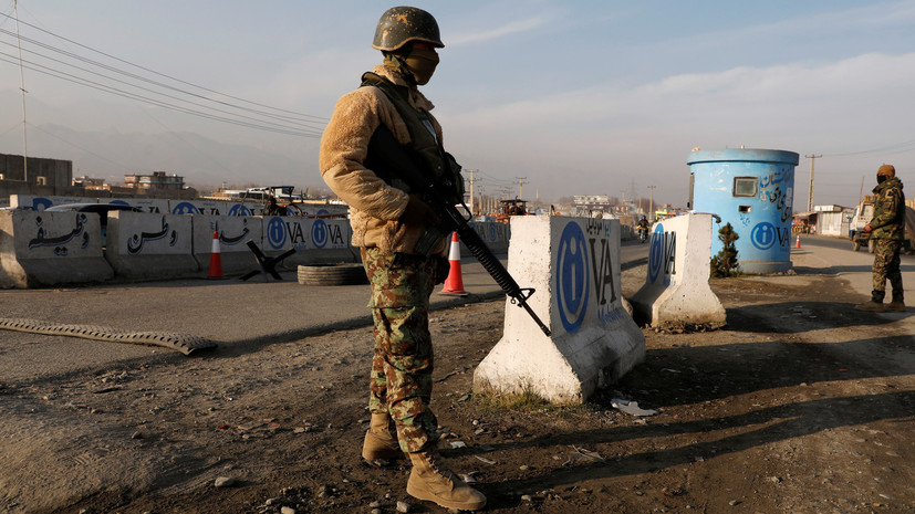 При столкновениях с талибами в Афганистане погибли 13 военных и полицейских