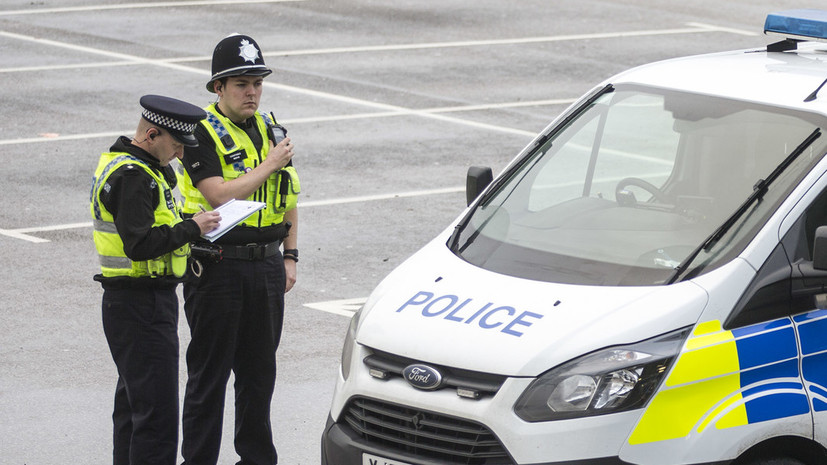 В Британии задержан водитель, перевозивший в грузовике 27 мигрантов