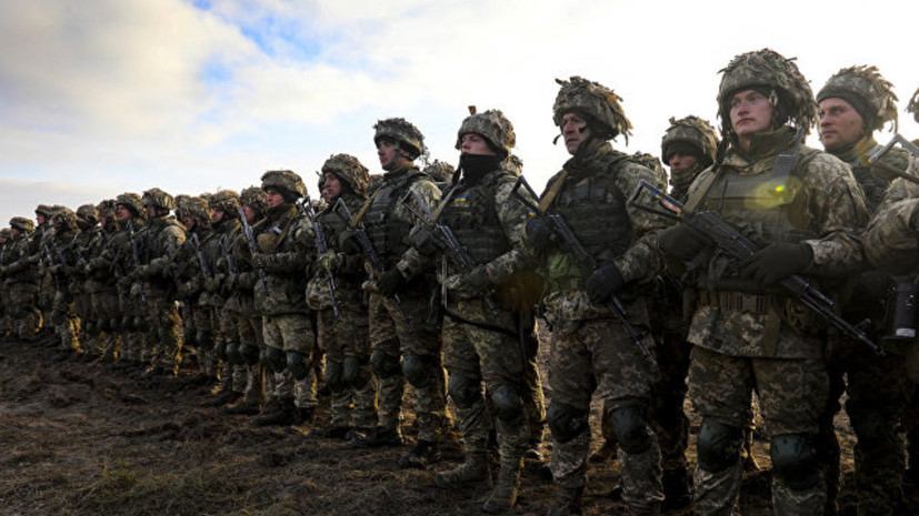 Армию Украины за время военного положения усилили 300 единицами техники