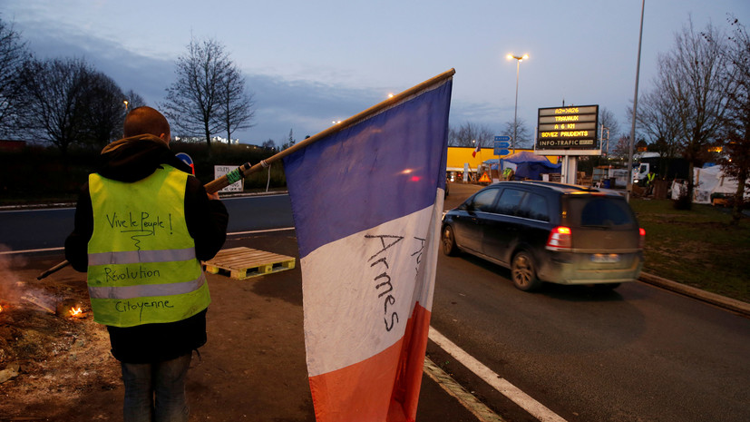 МВД Франции обвинило «жёлтые жилеты» в уничтожении более половины дорожных радаров